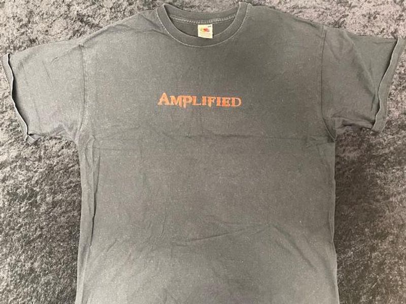 AMPLIFIED: Determined USED T-SHIRT LARGE